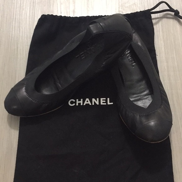 CHANEL Shoes - CHANEL (LAMBSKIN) Flats